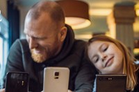 Genitori alla prese con le sfide dell'educazione digitale