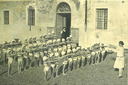 Siam figli dell'aria, siam figli dell'onda. La pedagogia del regime fascista attraverso le immagini delle colonie per l'infanzia in Emilia Romagna.
